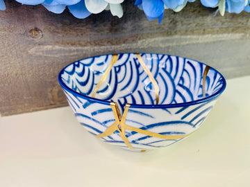 Kintsugi Gifts, White Scale Bowl, Kintsugi Pottery, Japanese Decor, Minimalist, Kintsugi Bowls, Home Decor, Kintsugi White Wave Bowl